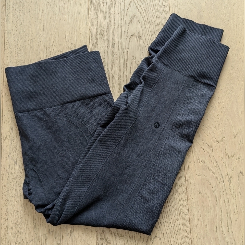 Lululemon sz M Ebb To Street Pant Dark Grey Seamless compression legging - Picture 1 of 9